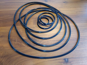 SILICONE PROFILE Arrow Head  60 shore black as ring = .... mm